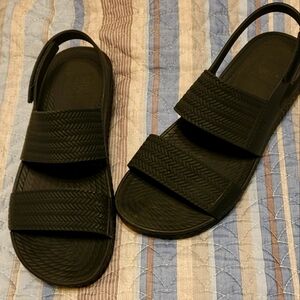 Reef Women's Black Woven Strap Sandals